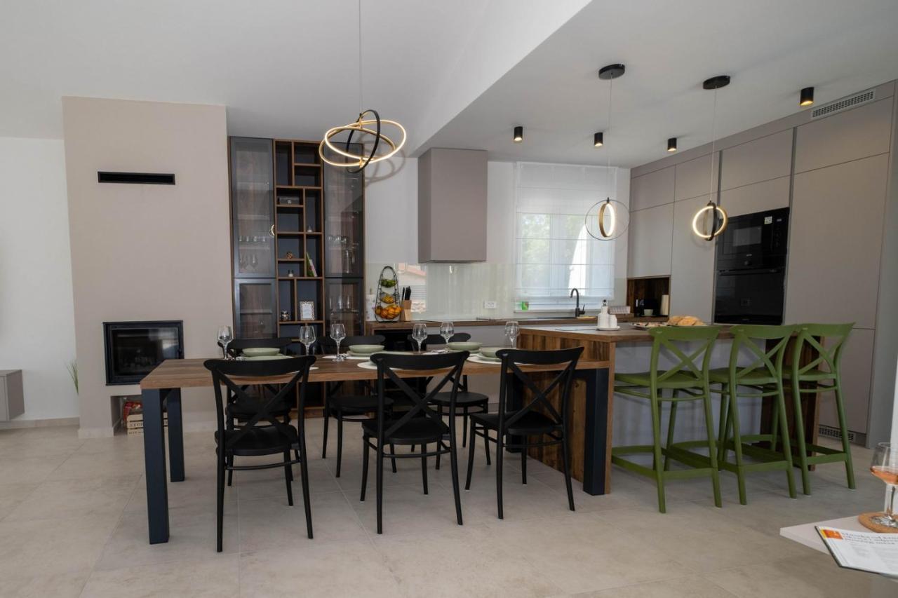 Villa Monika Muraj Exteriör bild