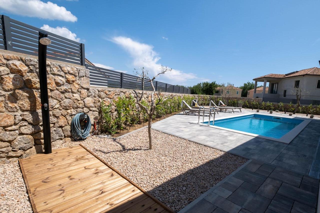 Villa Monika Muraj Exteriör bild